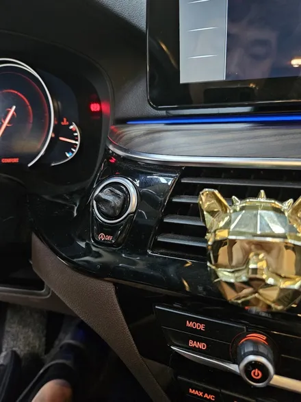부산경남 BMW 6GT 12.3인치 안드로이드 올인원 및 크리스탈 3종 장착작업