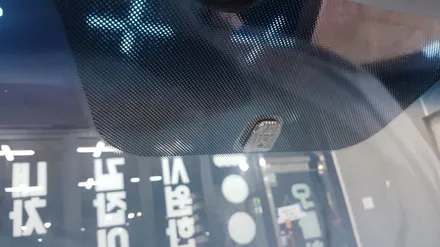 오빠차 k5 전면유리 루마 HK제거하고  라티튜드로 썬팅작업