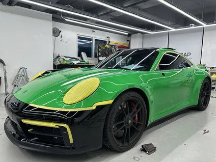 용산 한남 포르쉐911 카레라4S PPF 전체랩핑 / 수입차전문 랩핑 고퀄리티 랩핑샵추천 크롬죽이기 윈도우몰딩 시공 비용 가격 알아보기!! / 구로동