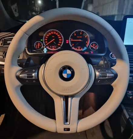 BMW 520D M핸들교체 인천 안드로이드 올인원 네비게이션교체 컬러핸들 커스텀 튜닝 전국방문출장업체에서 시공후기 / 구로동