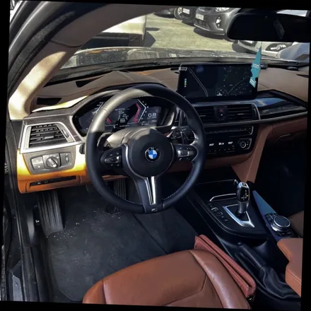 BMW F30 320i, 신형 계기판·M핸들·12.3인치 올인원까지 정말 필요한 업그레이드일까? | 부산점 / 구로동