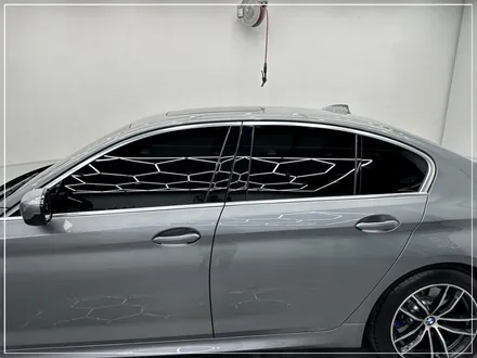 인천 청라 BMW 썬팅 비반사 블랙으로 5시리즈 윈도 틴팅 (글라스틴트 로데) / 구로동