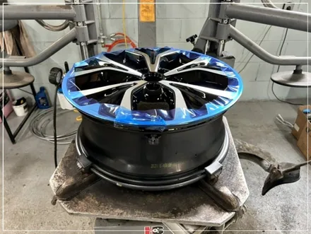 카니발 KA4 컷팅휠 용인 휠복원! 휠밸런스, tpms 체크까지 / 구로동