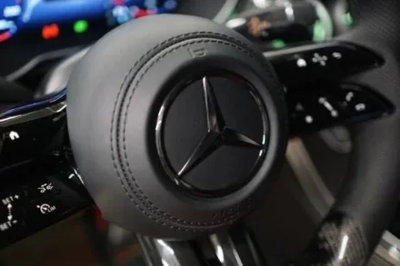 벤츠 W205 C63 AMG 카브리올레 | 디지털 계기판과 AMG 카본 잠자리 핸들로 진짜 AMG가 될 수 있을까? 서울중랑점 / 구로동