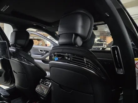 벤츠 W223 S580 피아노트림, 액티브엠비언트 출장시공 후기 4D 전동 부메스터, S클래스 고퀄리티 출장시공 / 구로동