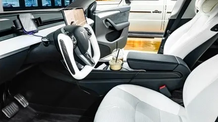 하남, 송파 테슬라 요크핸들 튜닝 교체 작업 / 모델 y 추천 튜닝 / 구로동