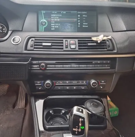 BMW 520D M핸들교체 인천 안드로이드 올인원 네비게이션교체 컬러핸들 커스텀 튜닝 전국방문출장업체에서 시공후기 / 구로동