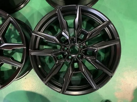 전주 휠복원 BMW휠수리 850i 유광블랙 휠도색으로 반전느낌 / 구로동