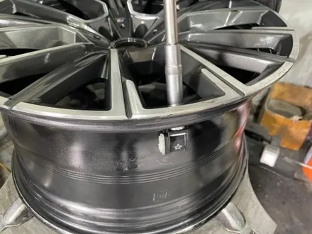천안휠복원 BMW7시리즈 휠기스 휠스크래치 수리진행 시공기 / 구로동