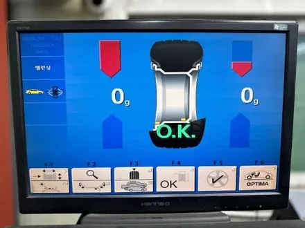 동작구휠복원 벤츠E300 휠수리하기! 휠복원 휠도색 비용까지 한번에 알려드릴께요! / 구로동