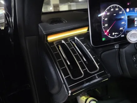 벤츠 W223 S580 피아노트림, 액티브엠비언트 출장시공 후기 4D 전동 부메스터, S클래스 고퀄리티 출장시공 / 구로동