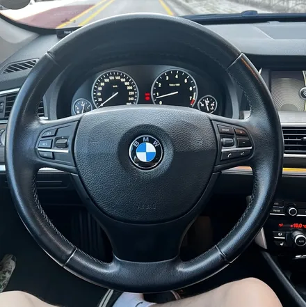 BMW 5GT 튜닝, M핸들·카플레이 모니터 시공 전후 비교 / 구로동