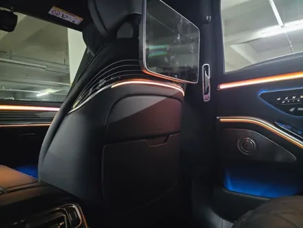 벤츠 W223 S580 피아노트림, 액티브엠비언트 출장시공 후기 4D 전동 부메스터, S클래스 고퀄리티 출장시공 / 구로동