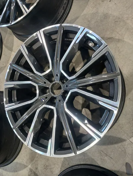 대구휠복원 달서구 BMW 740li 휠도색, 20인치 순정 휠 완벽 복원, 휠복원 시세와 소요시간은? / 구로동