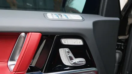 벤츠 G450d W463A, 통풍시트·전동 스텝·고스트도어로 편의성 높이기 / 구로동