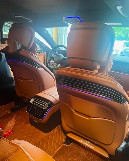 벤츠 W223 S580 피아노트림, 액티브엠비언트 출장시공 후기 4D 전동 부메스터, S클래스 고퀄리티 출장시공 / 구로동