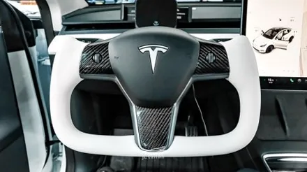 하남, 송파 테슬라 요크핸들 튜닝 교체 작업 / 모델 y 추천 튜닝 / 구로동