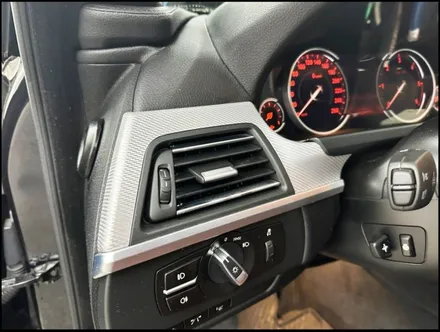 서울,강서 bmw 실내 랩핑 640d 무광 카본 블랙으로 (도어트림, 콘솔 등) / 구로동