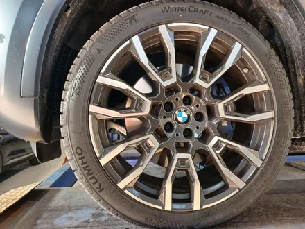 포항 BMW X6 40i 유광블랙 휠복원 20인치/ 경북 근처 휠복원 & 휠도색 가격 비용 알아보기! / 구로동