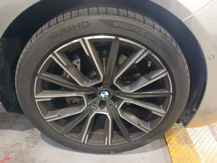 대구휠복원 달서구 BMW 740li 휠도색, 20인치 순정 휠 완벽 복원, 휠복원 시세와 소요시간은? / 구로동