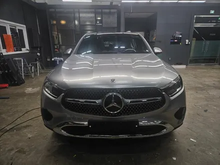 벤츠 GLC 쿠페 랩핑, GT 실버 컬러로 분위기 체인지 가능할까? / 구로동