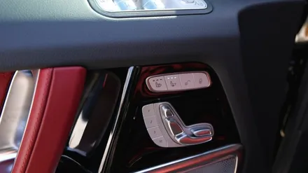 벤츠 G450d W463A, 통풍시트·전동 스텝·고스트도어로 편의성 높이기 / 구로동