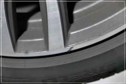 부산, 창원 컷팅 휠복원/도색 전문 업체에서 BMW 6GT 순정휠 수리 / 구로동
