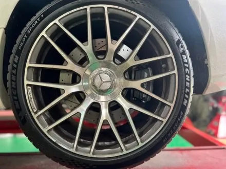 수원휠복원 벤츠 C63AMG 매트블랙 휠도색 수원벤츠휠복원전문업체! / 구로동