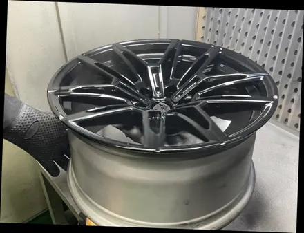 부산휠도색 BMW G87 M2, 930M 휠 유광블랙 도색이 맞을까? 이 차종에 이 방식이 맞는 이유 (오늘의카 부산점) / 구로동