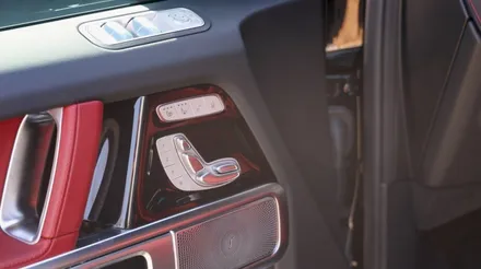 벤츠 G450d W463A, 통풍시트·전동 스텝·고스트도어로 편의성 높이기 / 구로동