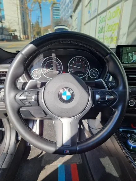 BMW 320i M핸들 교체 하기! 천안 안드로이드 올인원 네비게이션교체 커스텀 튜닝 전국방문출장 가능까지가능한곳~! / 구로동