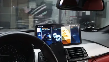 창원 BMW 428i 안드로이드올인원 / 순정 기능을 모두 활용하며, 무선으로 사용 가능한 차량용 태블릿 / 구로동