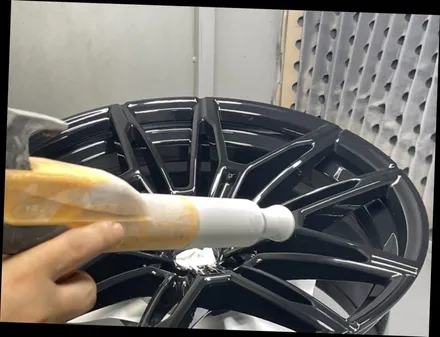 부산휠도색 BMW G87 M2, 930M 휠 유광블랙 도색이 맞을까? 이 차종에 이 방식이 맞는 이유 (오늘의카 부산점) / 구로동