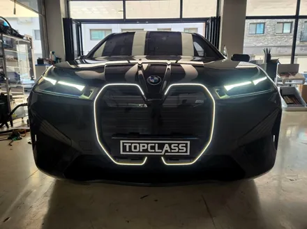 인천 BMW iX M60, M70 그릴 바디킷 교체로 분위기 반전, 아이코닉 글로우 시공후기, 그릴교체비용과 과정공개 / 구로동