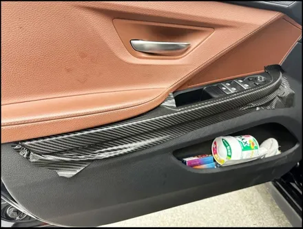 서울,강서 bmw 실내 랩핑 640d 무광 카본 블랙으로 (도어트림, 콘솔 등) / 구로동