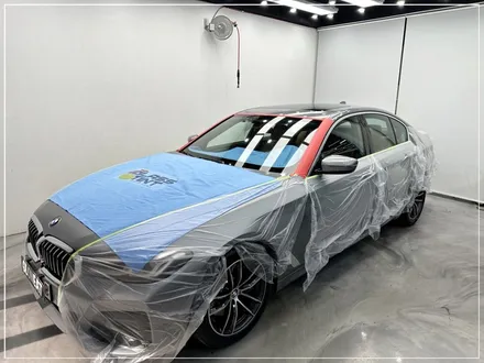 인천 청라 BMW 썬팅 비반사 블랙으로 5시리즈 윈도 틴팅 (글라스틴트 로데) / 구로동