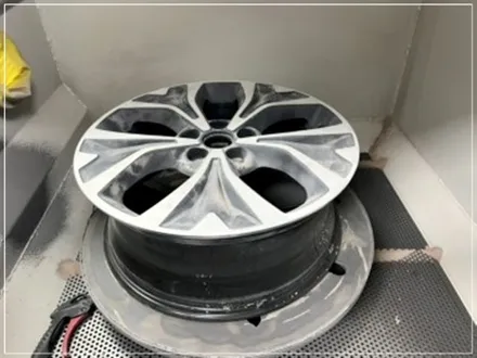 카니발 KA4 컷팅휠 용인 휠복원! 휠밸런스, tpms 체크까지 / 구로동