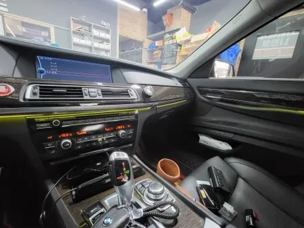 [브로모터스]BMW 전용 AVI BM-100/AVI BM-204/센터스피커/프론트스피커/무스웨이D8 DSP앰프 /비노출 엠비언트/GSUV EN8썬팅재시공 / 경남 거제, 통영, 창원