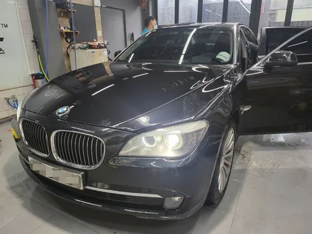 [브로모터스]BMW 전용 AVI BM-100/AVI BM-204/센터스피커/프론트스피커/무스웨이D8 DSP앰프 /비노출 엠비언트/GSUV EN8썬팅재시공 / 경남 거제, 통영, 창원