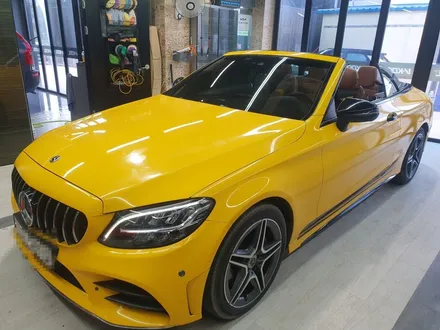 [브로모터스] 벤츠 c클래스 카브리올레 w205 amg 송풍구 엠비언트 데쉬보드amg 엠비언트 작업하기 / 경남 거제, 통영, 창원