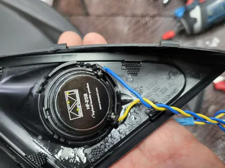 [브로모터스]BMW 전용 AVI BM-100/AVI BM-204/센터스피커/프론트스피커/무스웨이D8 DSP앰프 /비노출 엠비언트/GSUV EN8썬팅재시공 / 경남 거제, 통영, 창원
