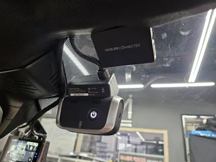 [ 브로모터스] BMW6시리즈 아이나비 QXD8000 블랙박스 장착 및 케이셀 A 시리즈 보조배터리 장착 / 경남 거제, 통영, 창원