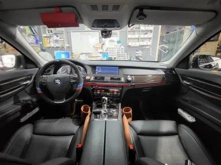 [브로모터스]BMW 전용 AVI BM-100/AVI BM-204/센터스피커/프론트스피커/무스웨이D8 DSP앰프 /비노출 엠비언트/GSUV EN8썬팅재시공 / 경남 거제, 통영, 창원