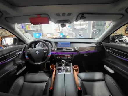 [브로모터스]BMW 전용 AVI BM-100/AVI BM-204/센터스피커/프론트스피커/무스웨이D8 DSP앰프 /비노출 엠비언트/GSUV EN8썬팅재시공 / 경남 거제, 통영, 창원