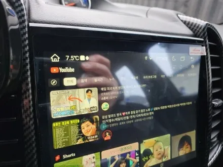 [브로모터스] 포르쉐 카이엔 순정스타일 안드로이드 모니터 작업  및 후방카메라 장착 / 경남 거제, 통영, 창원