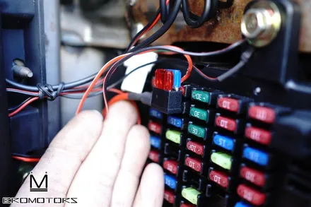 [뉴스포티지 터치식 안드로이드 리어 모니터] 아이들 이목을 집중시켜줄 아이템! / 경남 거제, 통영, 창원