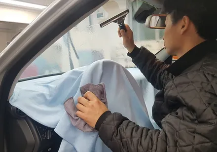 일산썬팅 명가 찾아 방문한 벤츠 C230!!! / 고양 덕양구 지축동