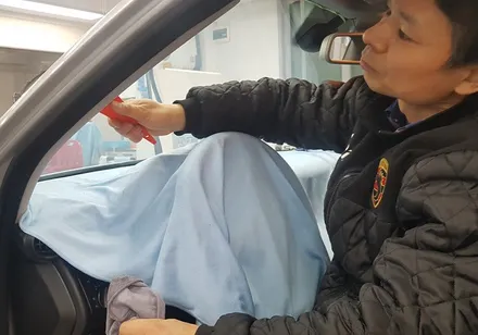 일산썬팅 명가 찾아 방문한 벤츠 C230!!! / 고양 덕양구 지축동