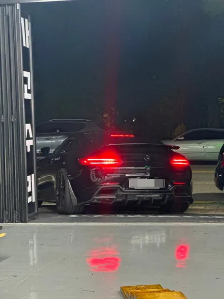[안산 랩핑] 벤츠 AMG GT 리어 디퓨져 드라이카본 인스톨 / 경기 안산