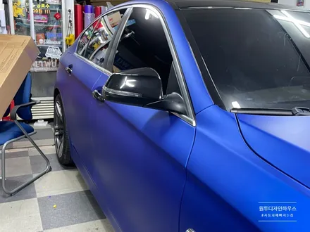[전체 랩핑] BMW 520D 무광 크롬 블루 전체랩핑! / 안산시 상록구 일동